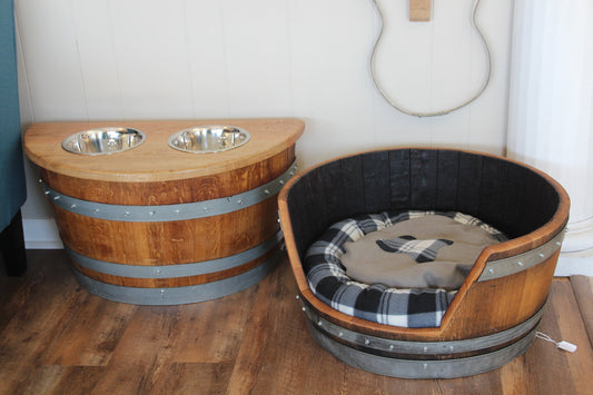 Barrel pet bed and barrel water dishes