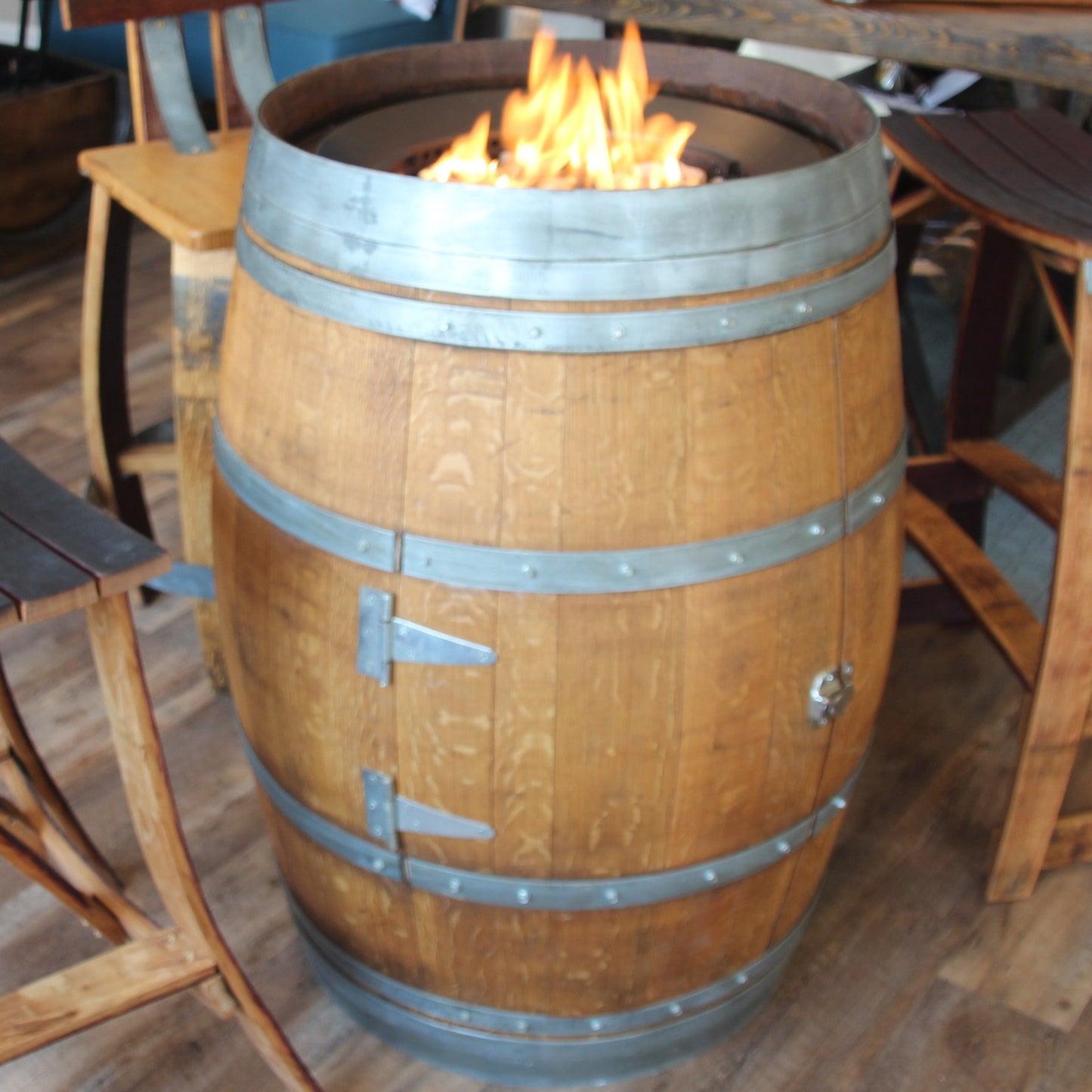 Wine or Whiskey Barrel Gas Fire Pit – Outdoor Patio Propane Fire Table with 55,000 BTU Output